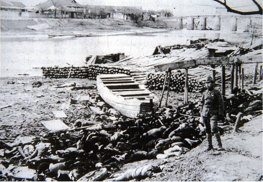 给《金陵十三钗》当顾问冰球突破豪华版app(图3)